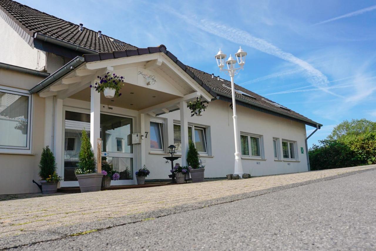 Haus Loehrberg Hotel Hemer ภายนอก รูปภาพ