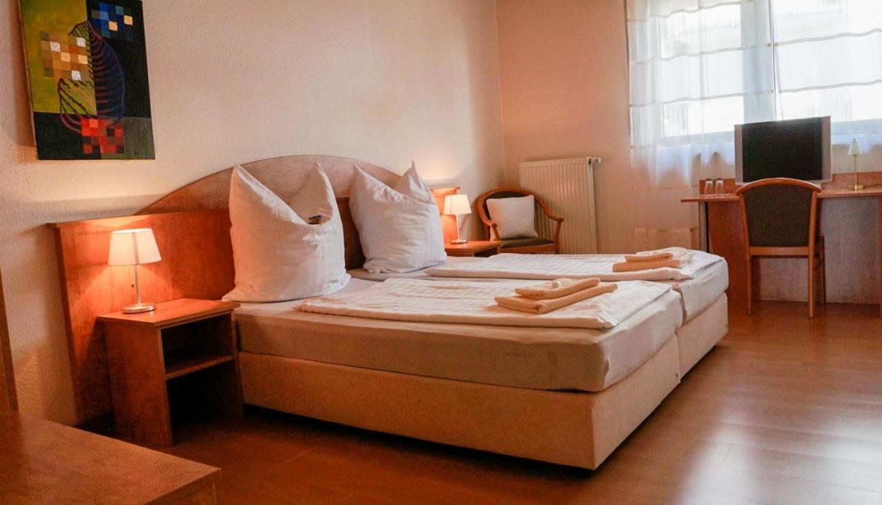 Haus Loehrberg Hotel Hemer ภายนอก รูปภาพ