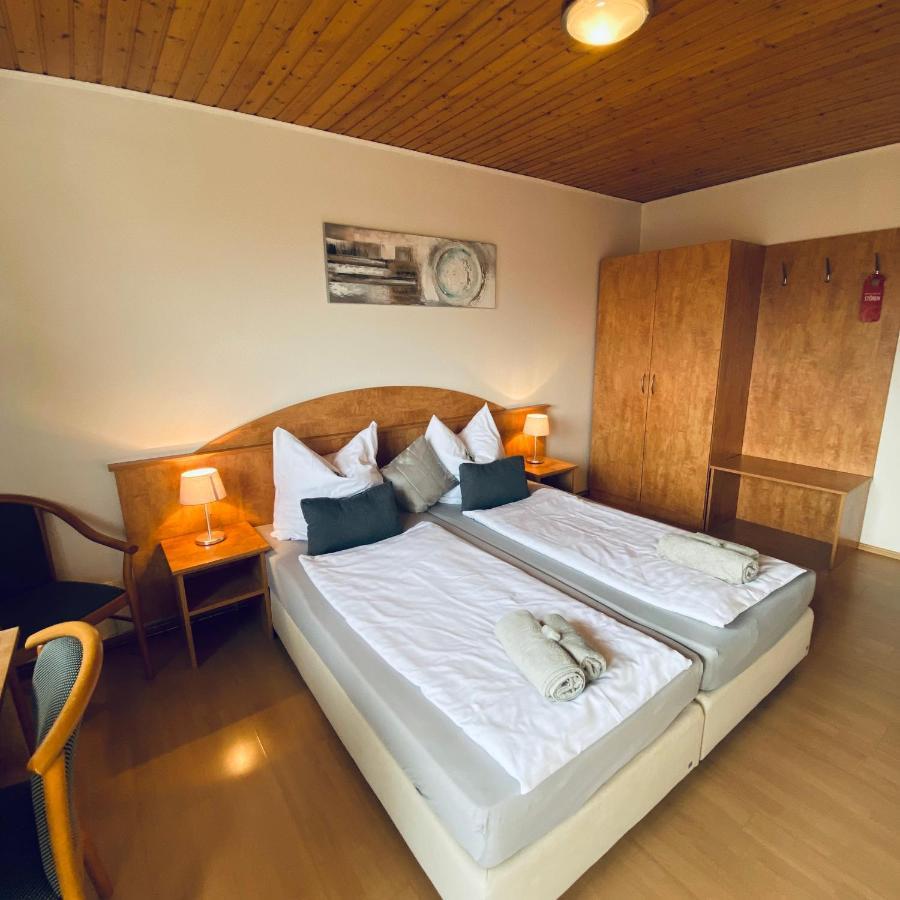 Haus Loehrberg Hotel Hemer ภายนอก รูปภาพ
